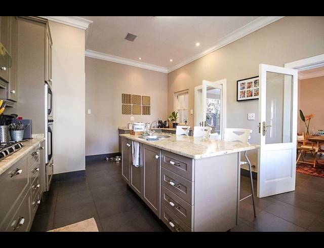 4 BEDROOM HOUSE FOR SALE IN MIDFIELD ESTATE